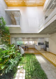 courtyard bioclimatic architecture house design