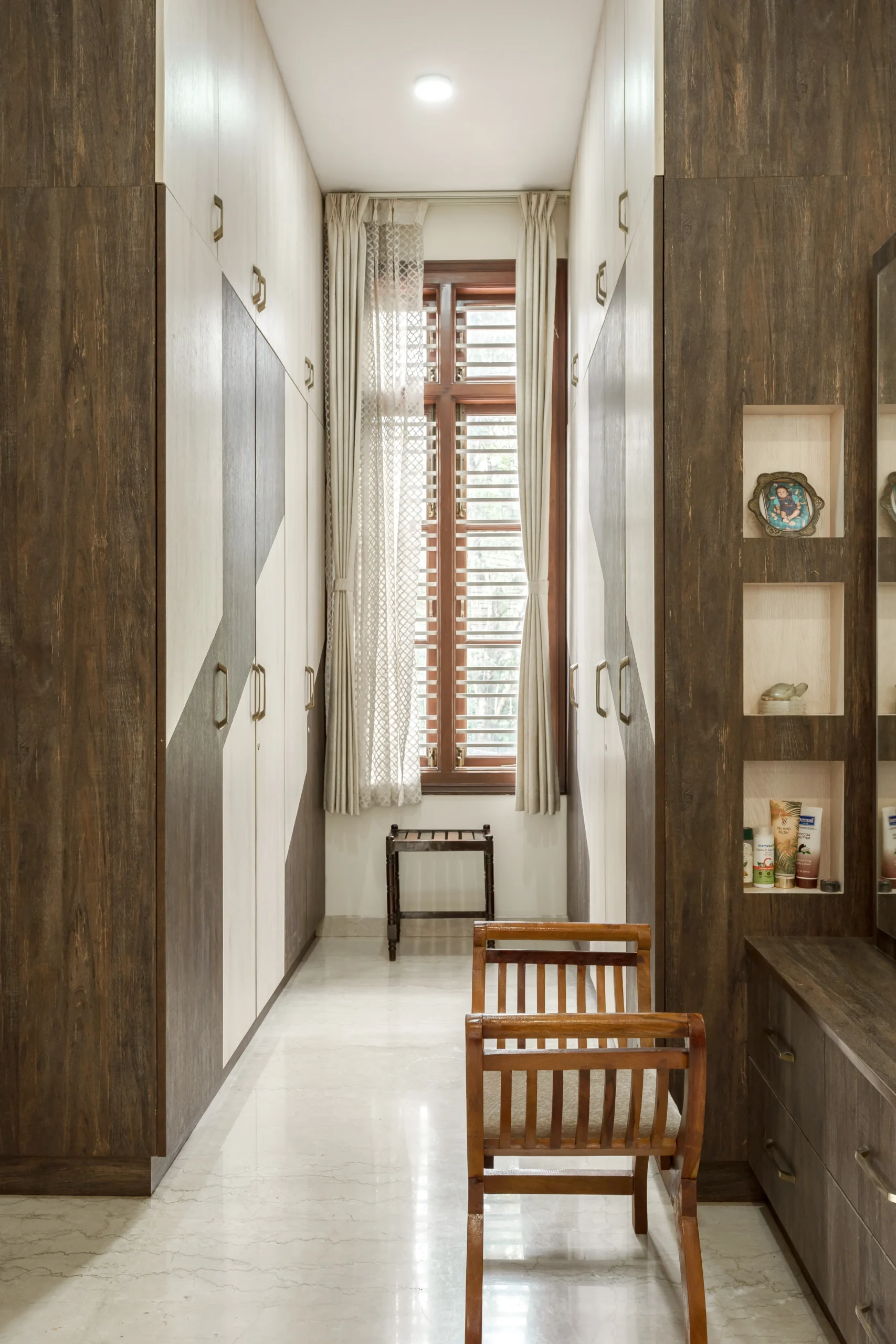 Traditional And Modern Architecture wardrobe space of venu and veena residence